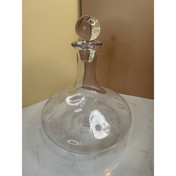 Disney's Haunted Mansion Glass Spirits Decanter w/Etched Haunted Scenes - Picture 1 of 11